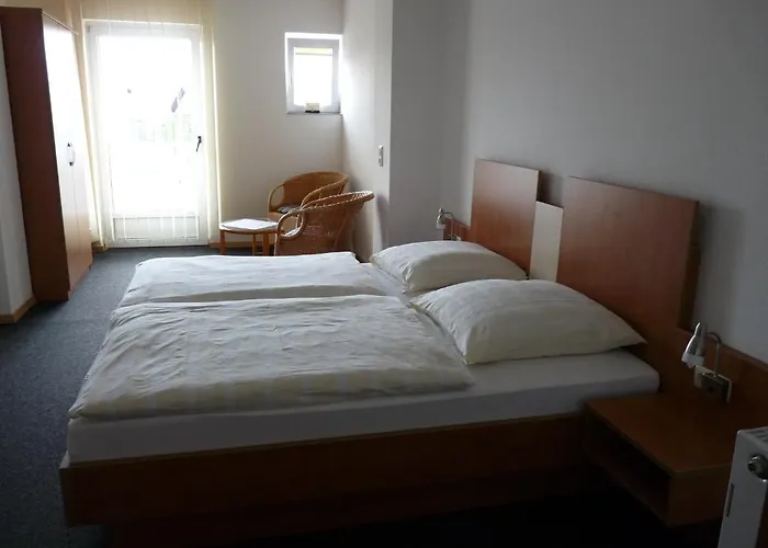 韦斯特法利舍尔霍夫酒店 酒店 吕格德